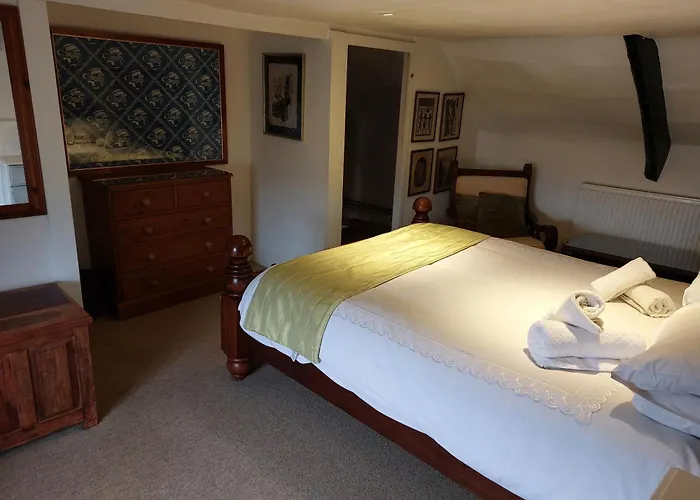 Stable Cottage - Sleeps 6, Near Lulworth Cove