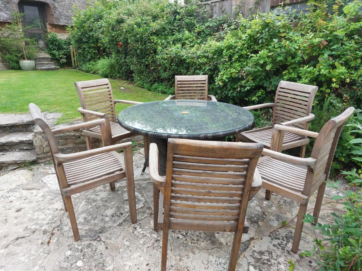Stable - Sleeps 6, Near Lulworth Cove Holiday home *